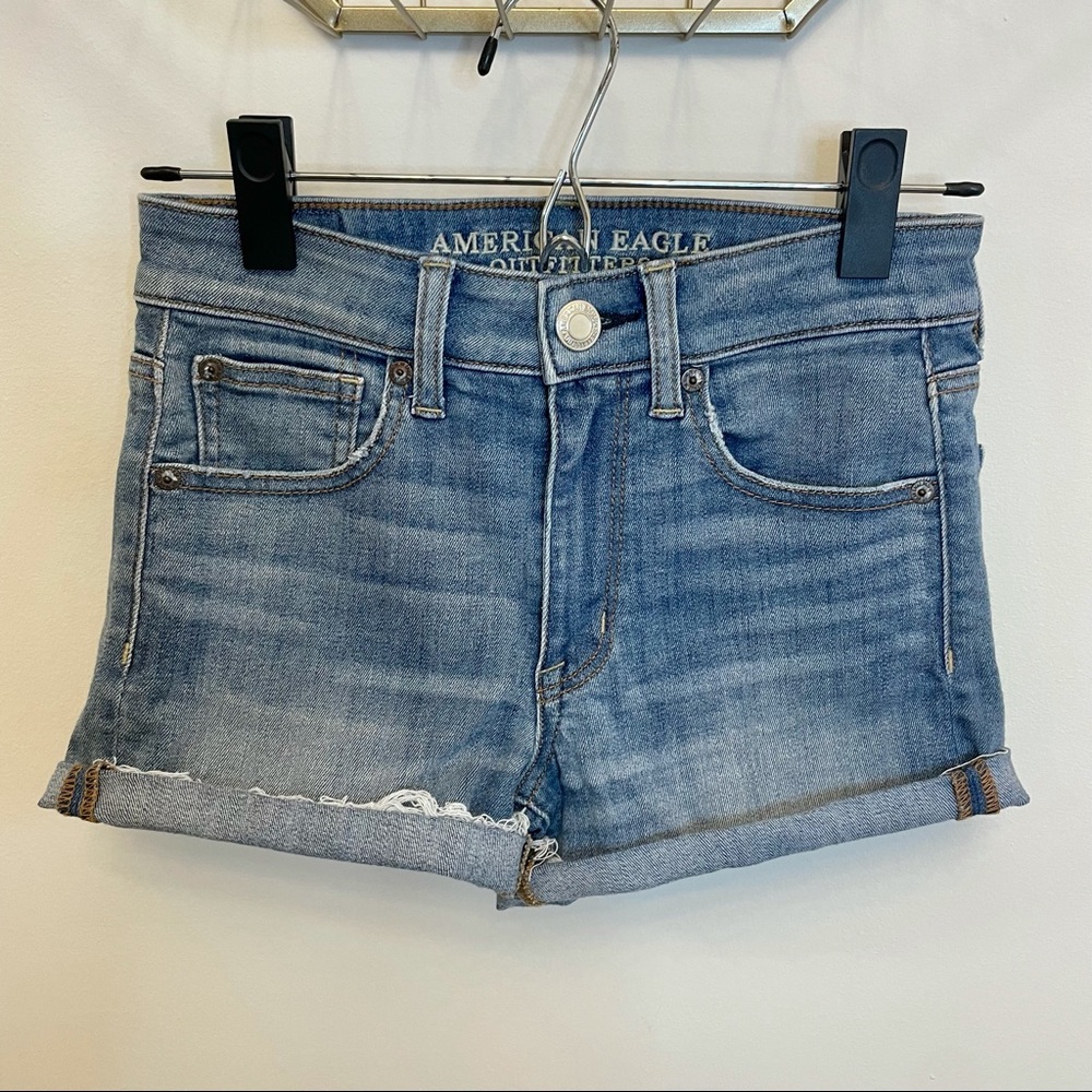 Stretchy High waist jean shorts